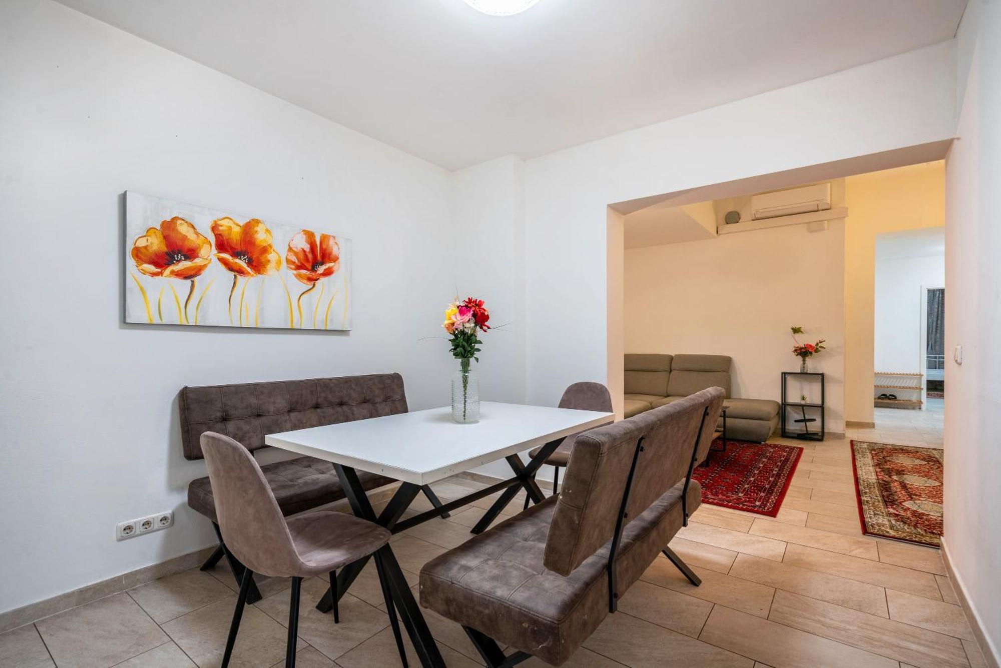 Aparthotel - Aldars 8 *
